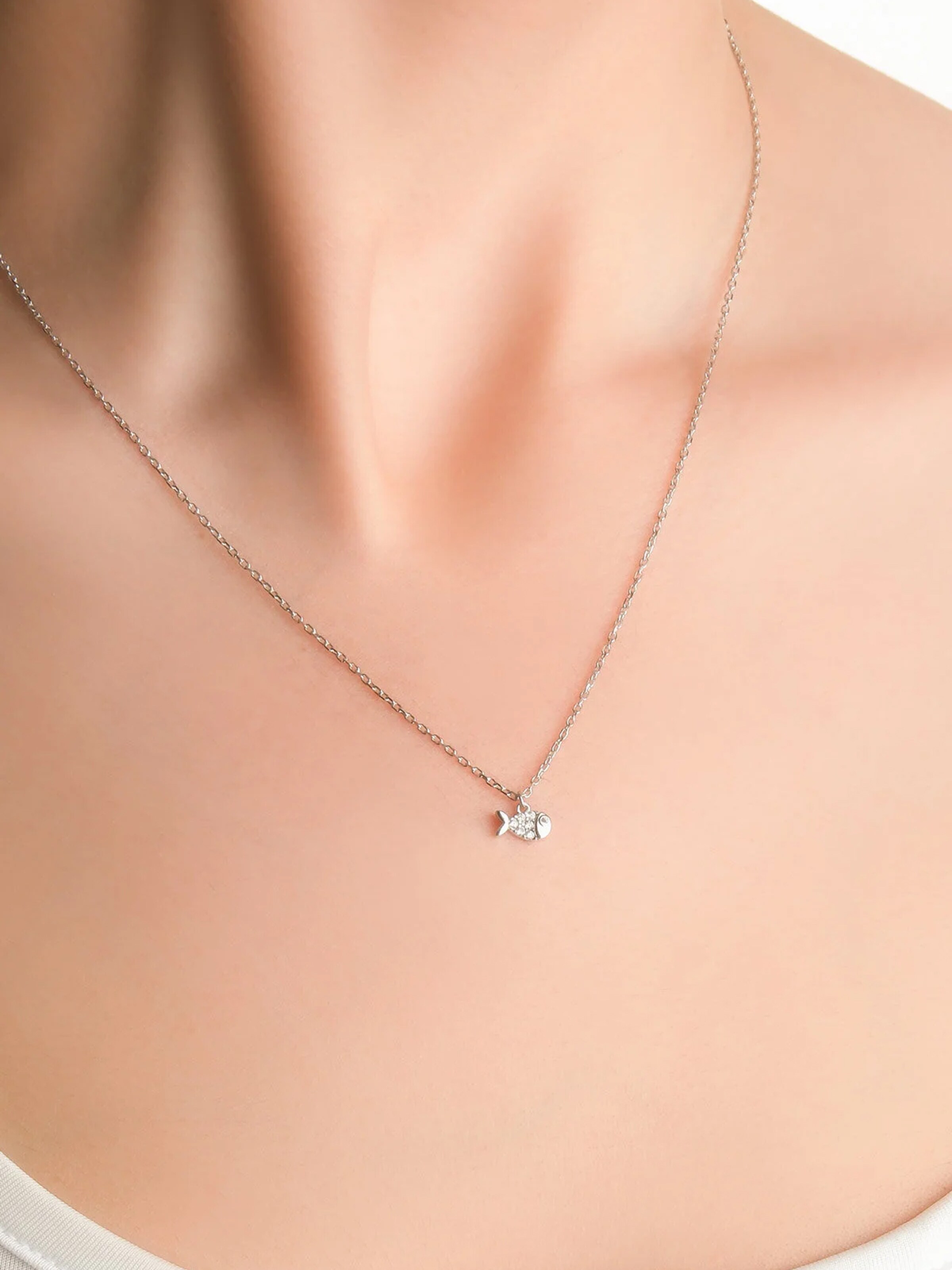 So Chic Necklace in Silver