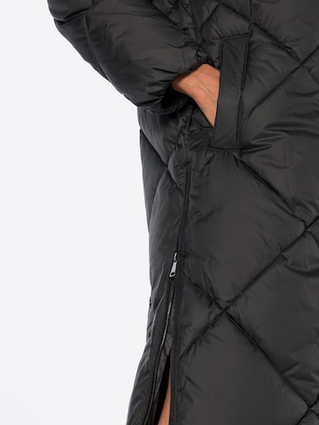 s.Oliver Between-seasons coat in Black