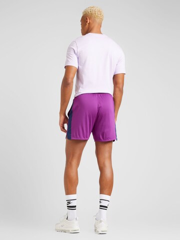 NIKE Štandardný strih Športové nohavice 'TRACK CLUB' - fialová