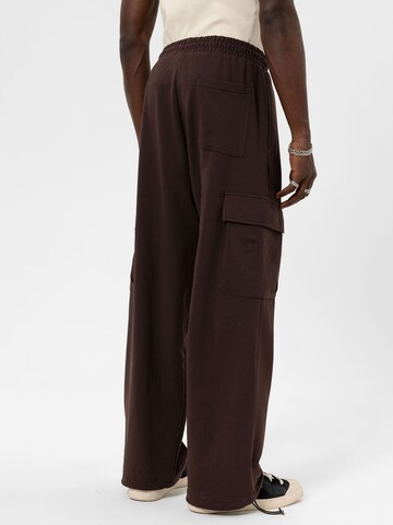 Loosefit Pantaloni cargo 'Dutchman’s Pipe' di VAMOS CLO in marrone