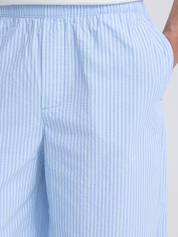 Loosefit Pantalon chino ' CFJaevon Striped ' Casual Friday en bleu