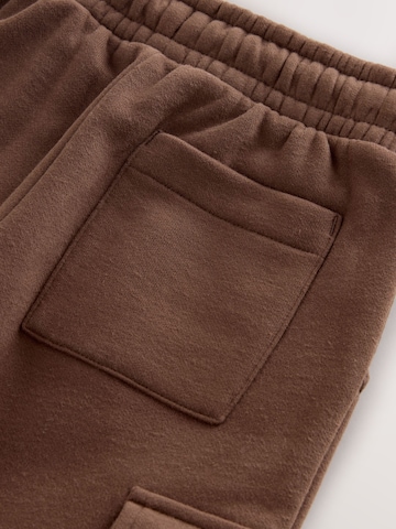 Next - regular Pantalón en marrón