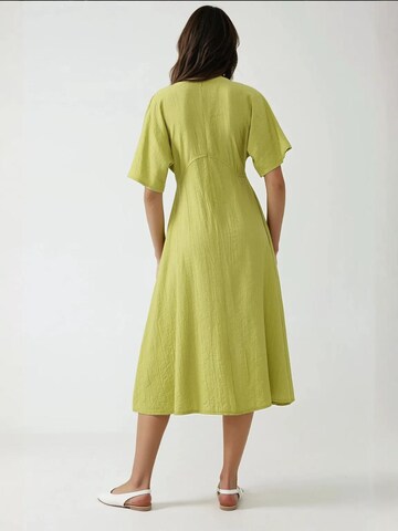 Hiccup Dress in Green