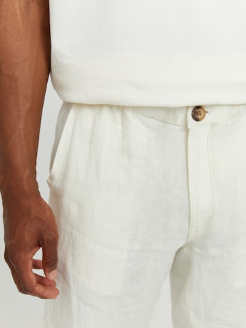 mazine Regular Shorts ' Littlefield Linen ' in Weiß