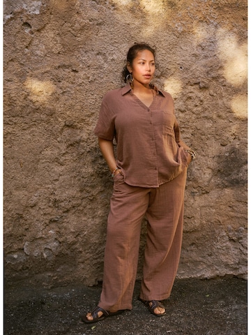 Zizzi Široký strih Nohavice 'Vvivu' - Hnedá