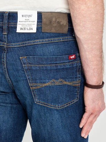 regular Jeans 'Mustang Style Washington Straight Denim Blue 1018017 5000 882' di MUSTANG in blu