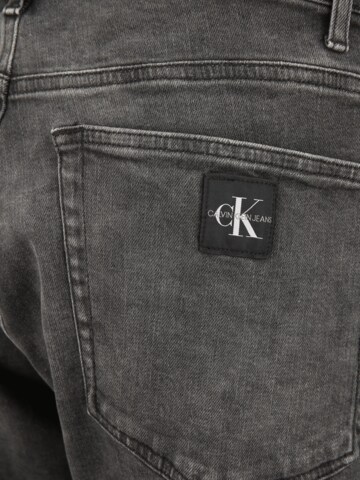 Calvin Klein Jeans Plus Štandardný strih Džínsy - Čierna