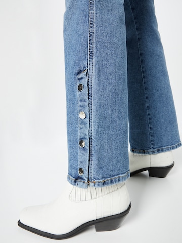 ONLY Flared Jeans 'Hailey Life' in Blauw