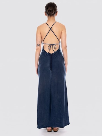 Lee Kjole 'SLIP DRESS FROZEN IN TIME BLUE' i blå