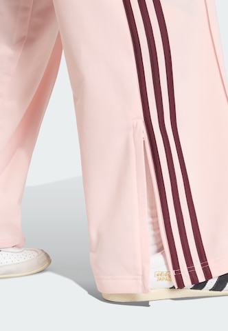 ADIDAS ORIGINALS Loosefit Παντελόνι 'Firebird' σε ροζ