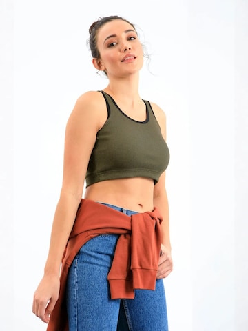 Top di Tommy Life in verde