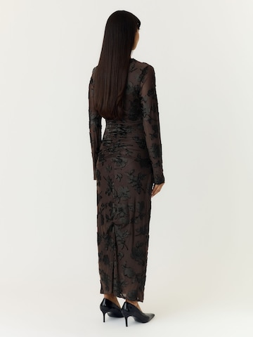 YAS - Vestido 'MARENA ' en marrón