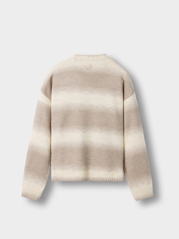 Burocs Sweater in Grey