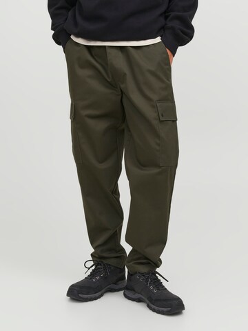 Regular Pantalon cargo JACK & JONES en vert : devant