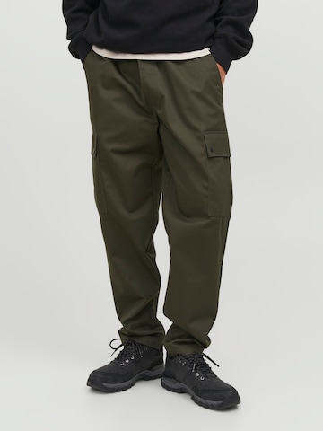 JACK & JONES Regular Cargo Pants in Green: front