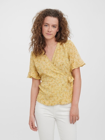 VERO MODA Blouse 'Henna' in Geel: voorkant