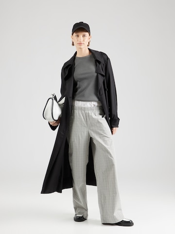 WEEKDAY Wide leg Trousers 'Hanna' in Grey