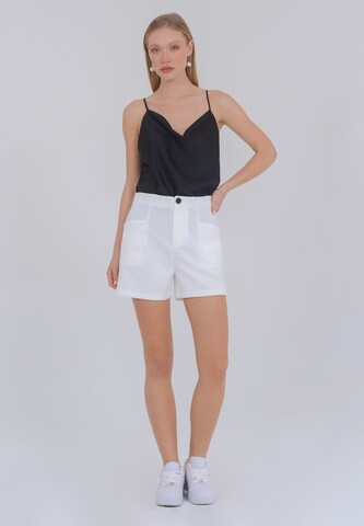 FRESHLIONS Regular Broek 'Lein' in Wit