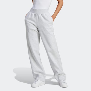 Loosefit Pantaloni 'Premium Essentials' de la ADIDAS ORIGINALS pe gri: față