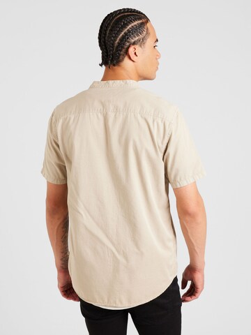 Coupe regular Chemise QS en beige