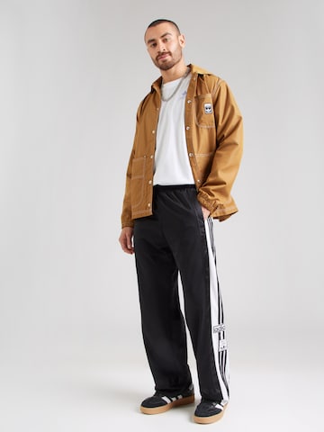 ADIDAS ORIGINALS - Camiseta 'BUTTER' en blanco