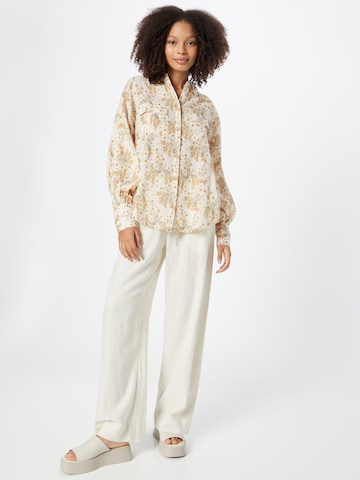 Oasis Blouse in Beige