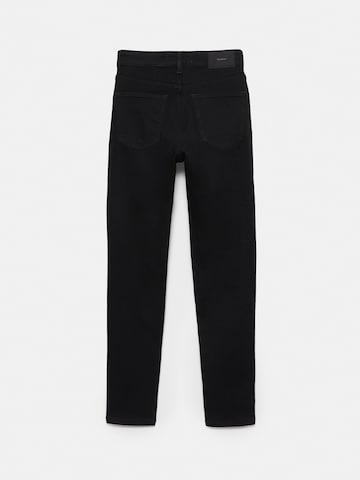 Pull&Bear Skinny Jeans in Schwarz