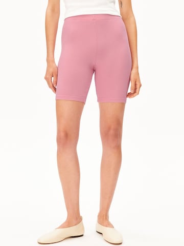Regular Pantalon ARMEDANGELS en rose : devant