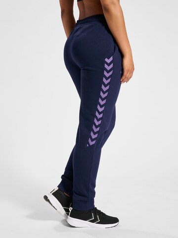 Effilé Pantalon de sport Hummel en bleu