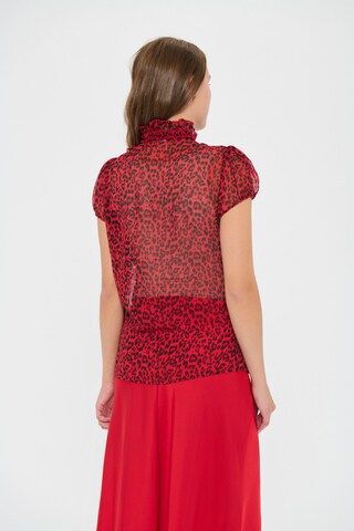 SAINT TROPEZ Shirts 'SZLilja' i rød