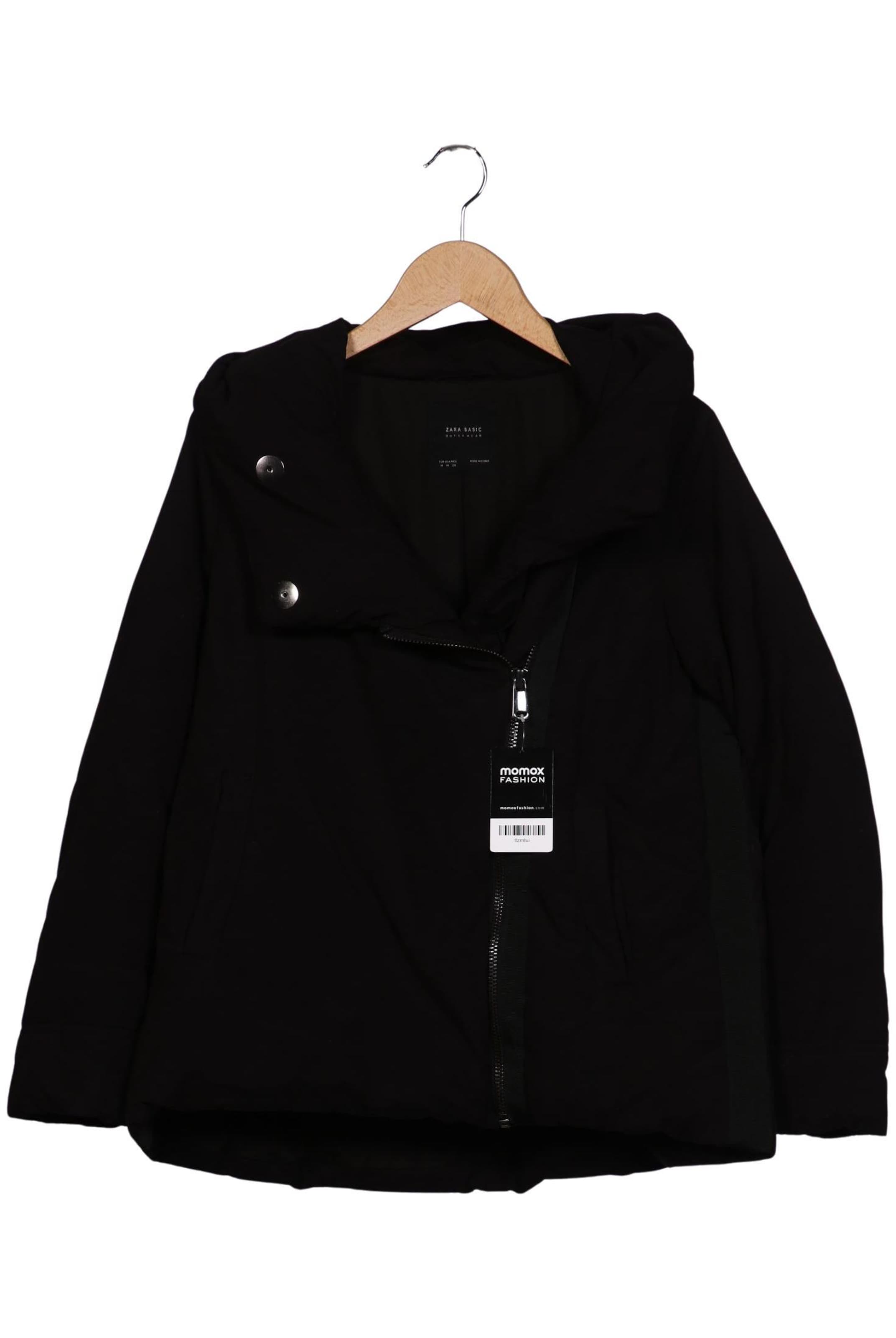 ZARA Jacket & Coat in M in Black: front