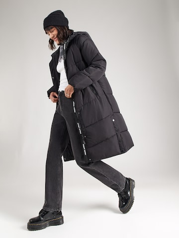 ONLY Between-seasons coat 'MAGGI' in Black