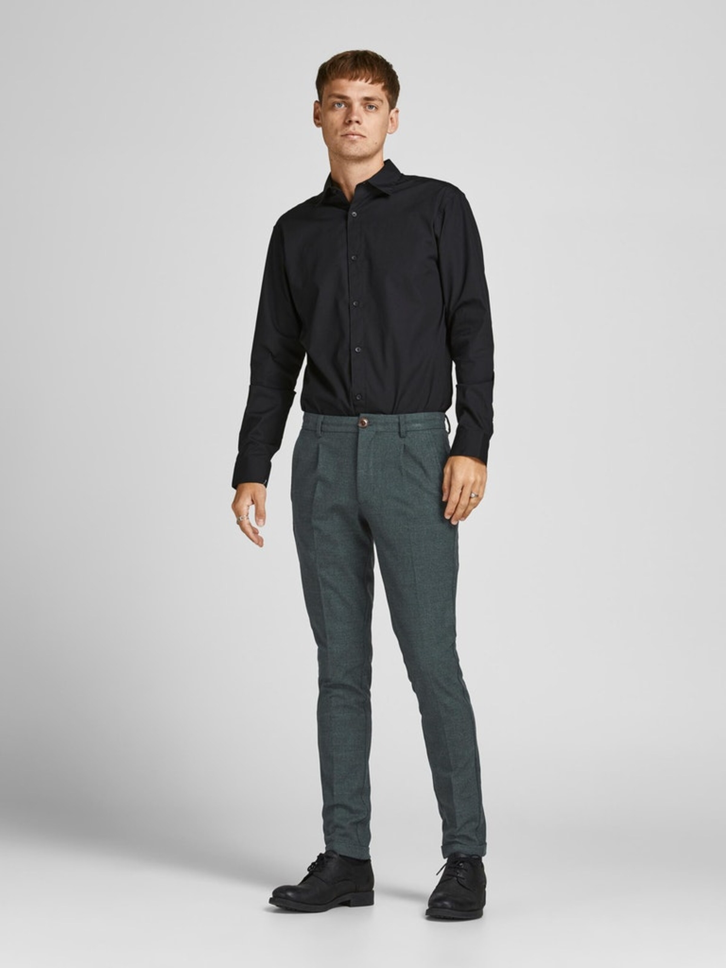 Männer Hosen JACK & JONES Hose in Grau - SC96083 Männer Hosen JACK & JONES Hose in Grau - SC96083