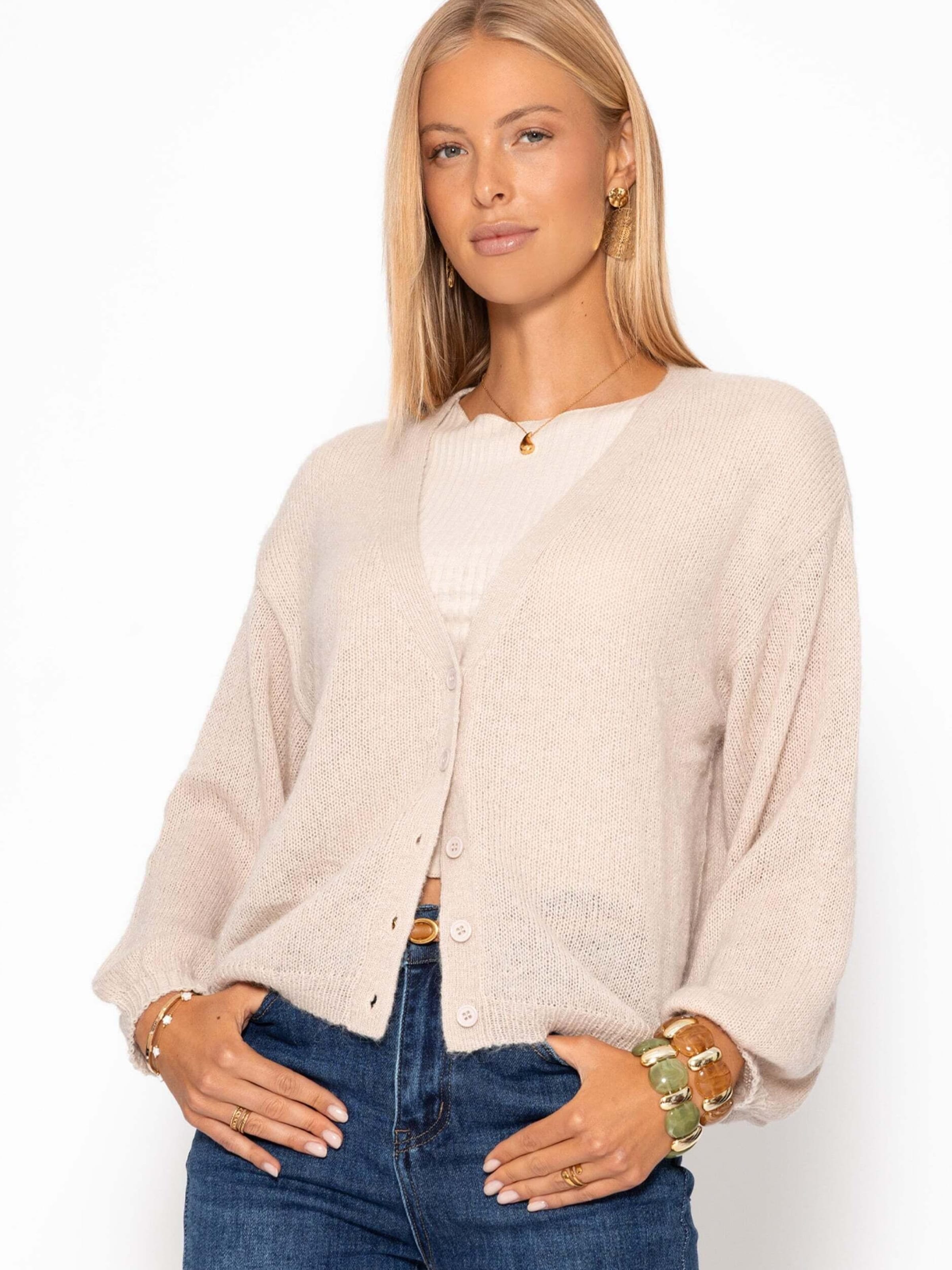 SASSYCLASSY Strickjacke‌‌‌‌‌ in Beige: Vorderseite