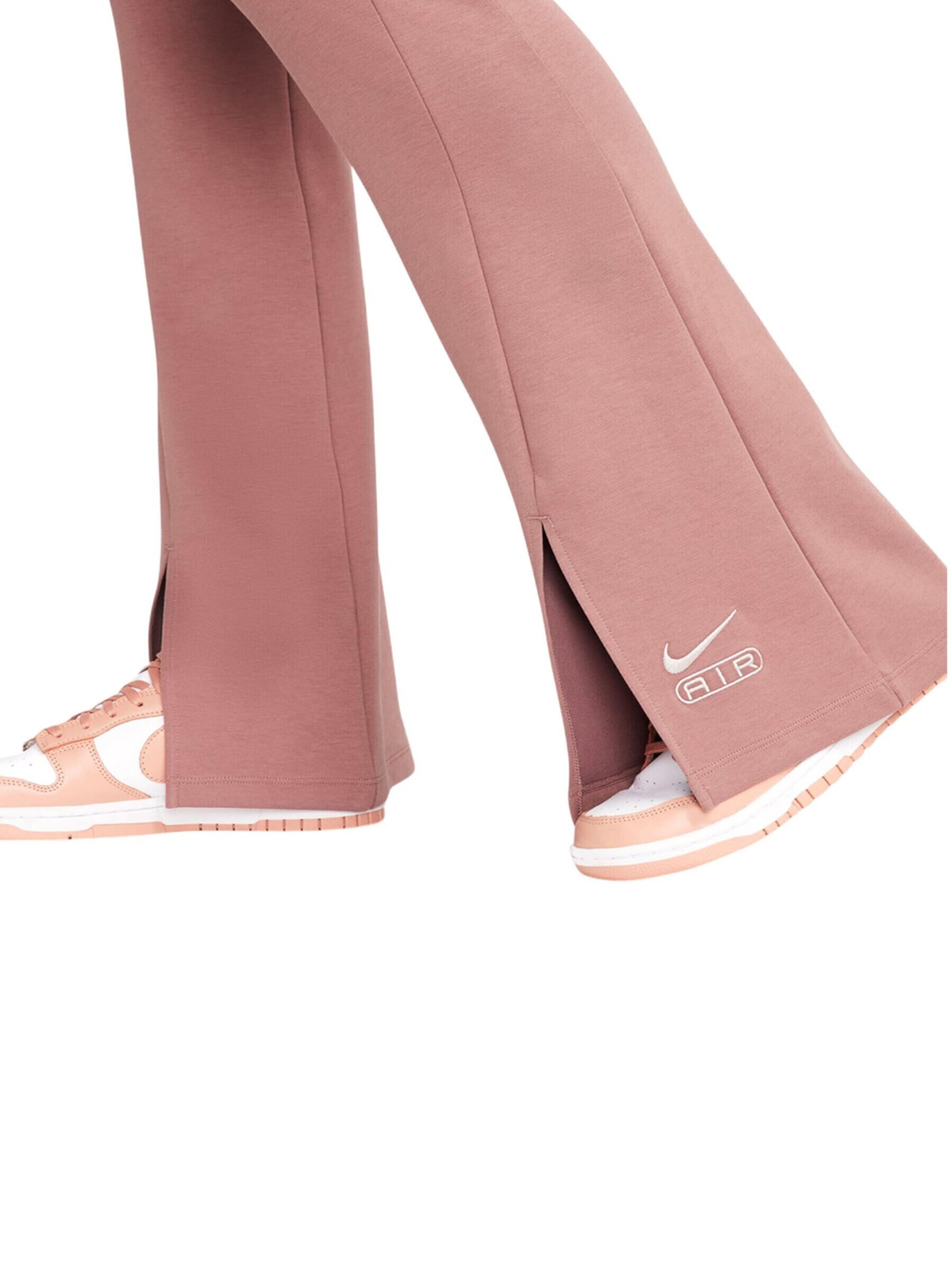 Flared Pantaloni sportivi di Nike Sportswear in colori misti
