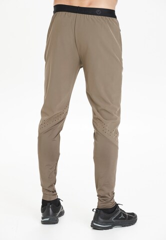 Virtus Tapered Sportbroek 'BLAG V2' in Groen