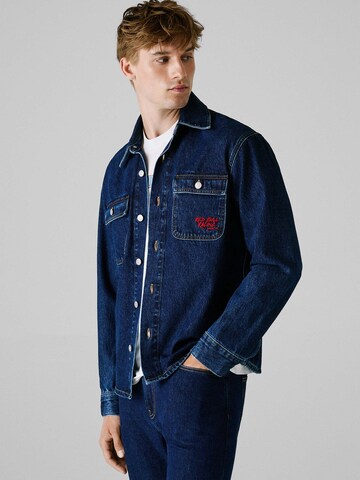 Red Bull Racing x Pepe Jeans Regular fit Button Up Shirt in Blue