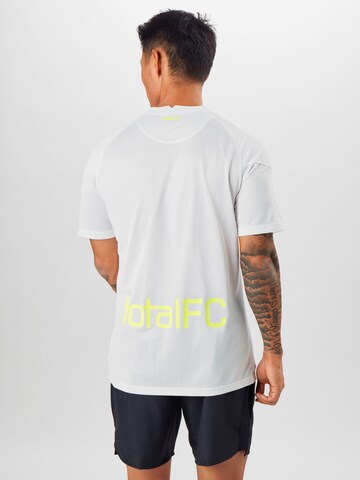 NIKE Funktionsshirt in Weiß