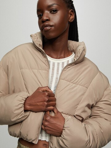 Pull&Bear Jacke in Beige