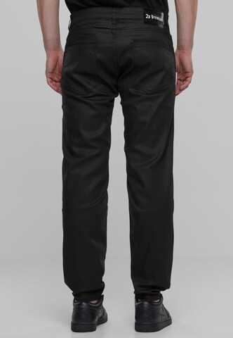2Y Premium Tapered Jeans in Schwarz