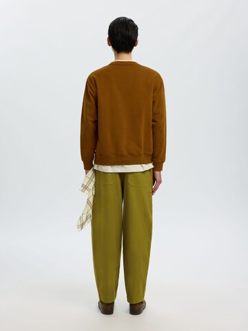 SELECTED Barrel Pants in Green