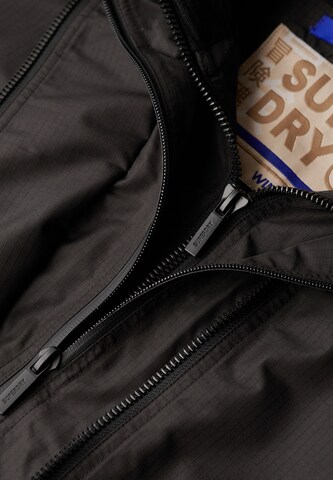 Superdry Демисезонная куртка 'Yachter' в Черный