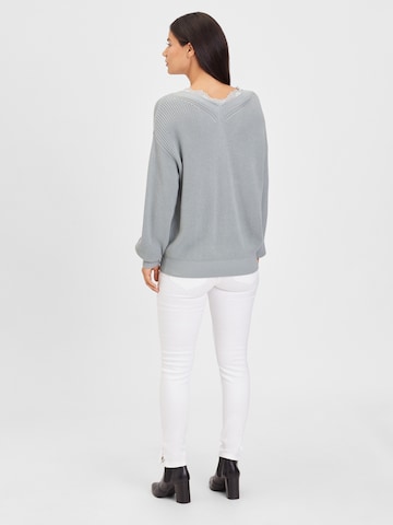 LASCANA Sweater in Grey: back