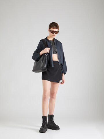 Calvin Klein Jeans Toppi värissä musta