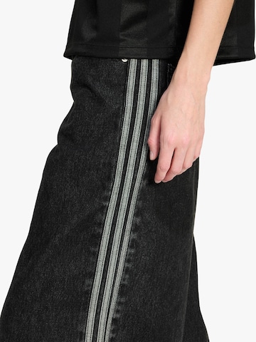 ADIDAS Regular Jeans in Schwarz