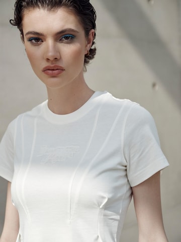 I want the moon Shirt 'ELEVATE Mona' in White