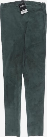 Arma Pants in M in Green: front