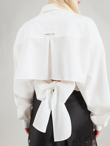 Harper & Yve Pusero 'FEMKE' värissä valkoinen