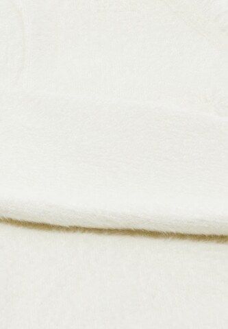 ZITHA Knit Cardigan in White