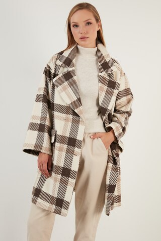 LELA Winter Coat in Brown: front